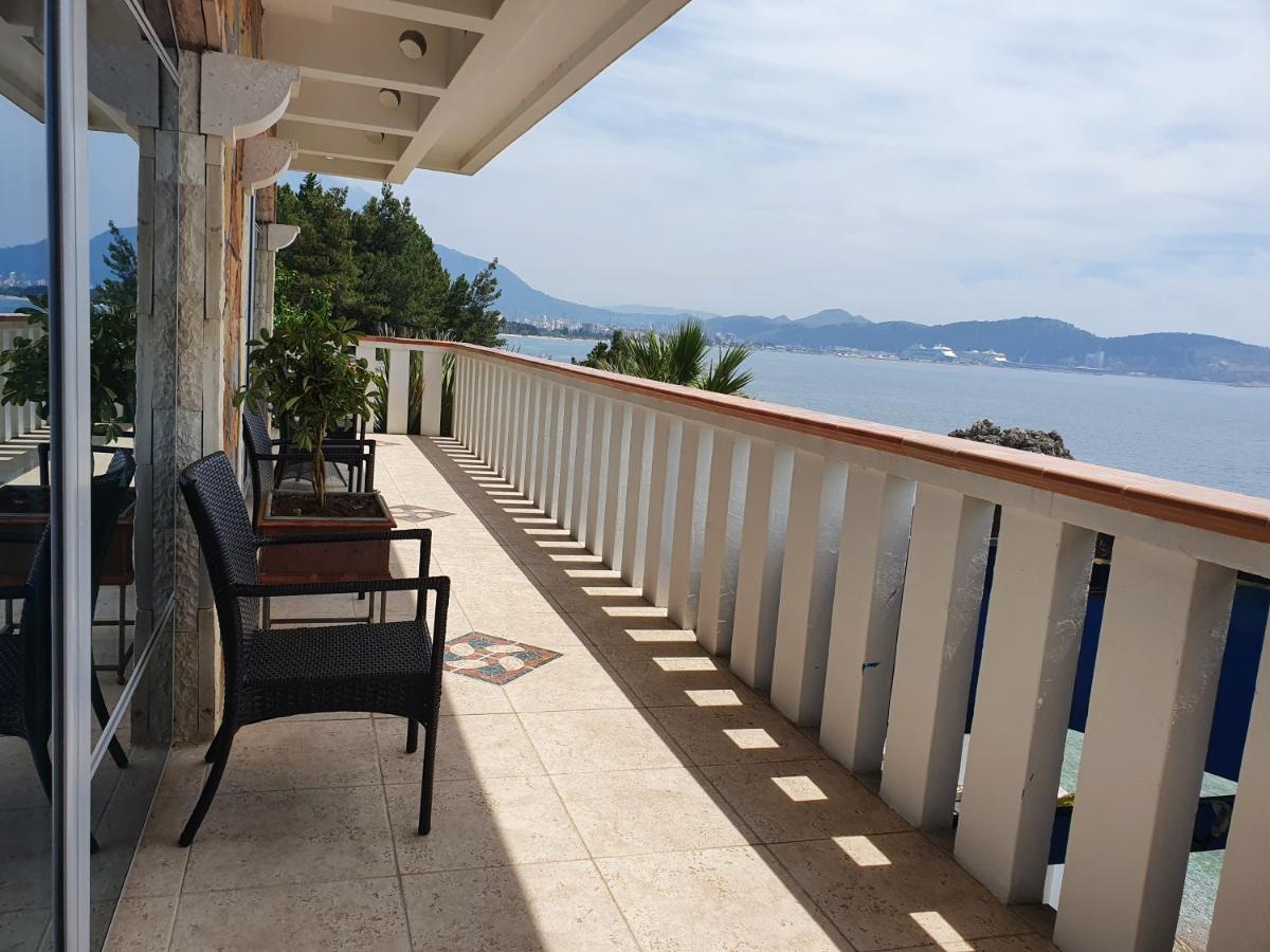 Sunset View Apartments بار المظهر الخارجي الصورة