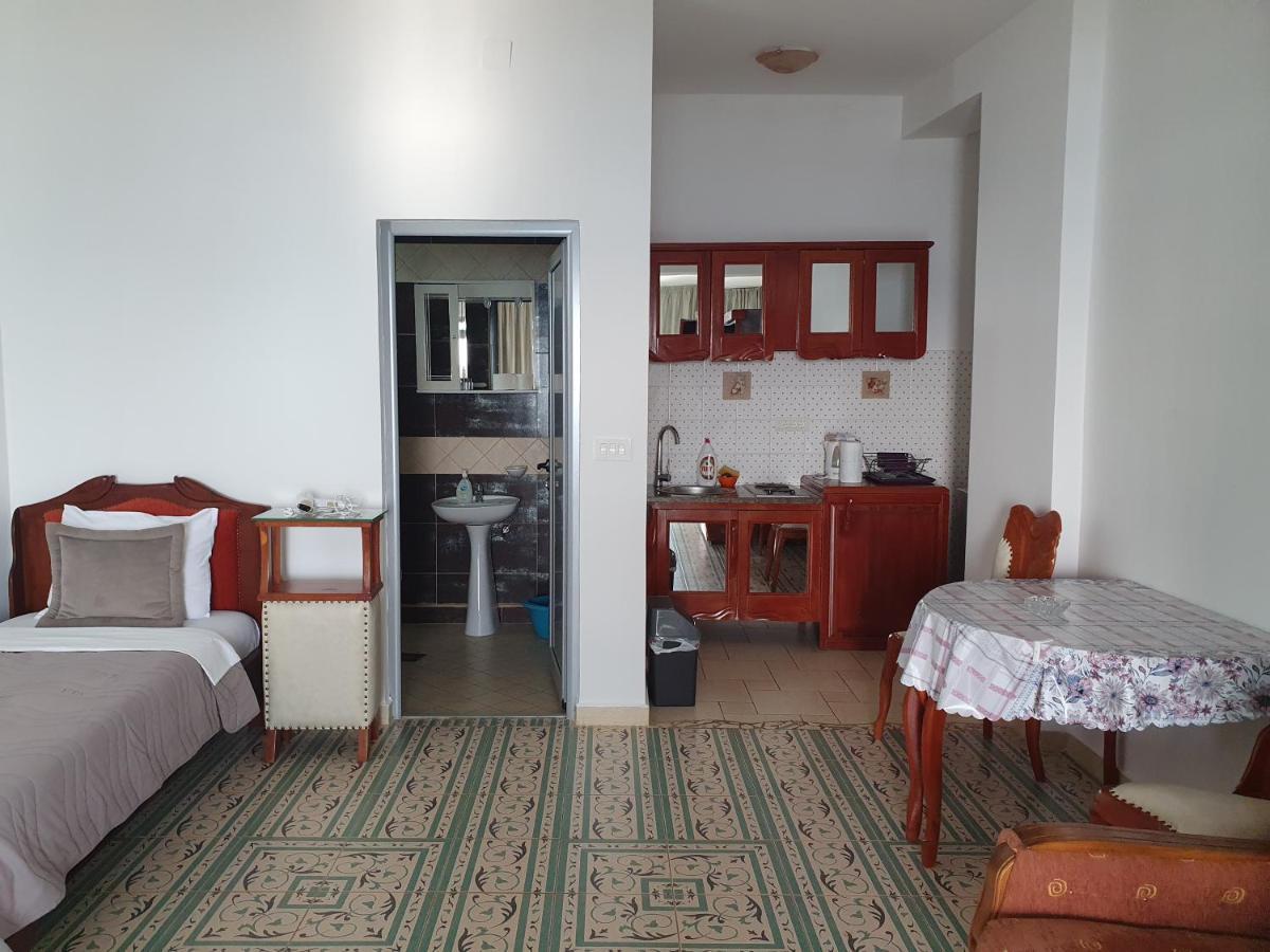 Sunset View Apartments بار المظهر الخارجي الصورة