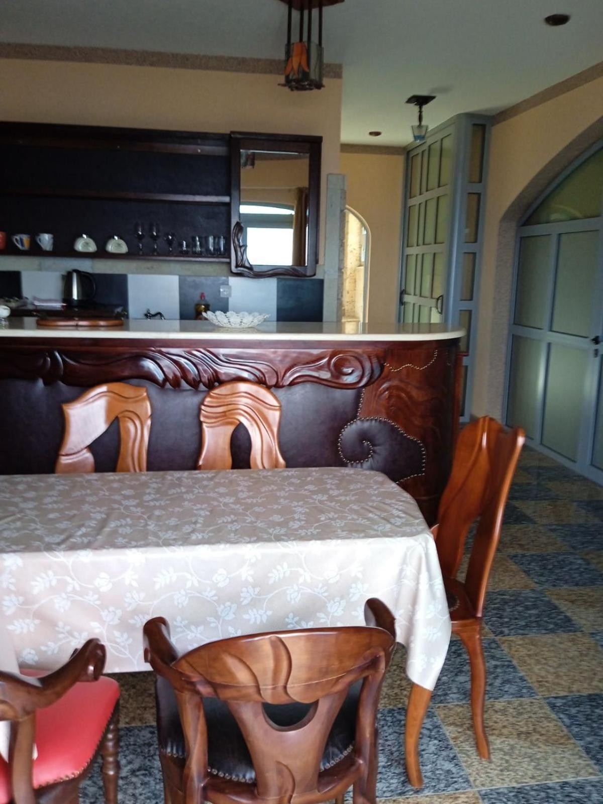 Sunset View Apartments بار الغرفة الصورة