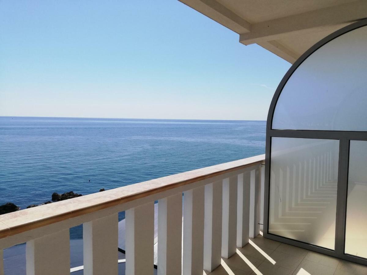 Sunset View Apartments بار المظهر الخارجي الصورة